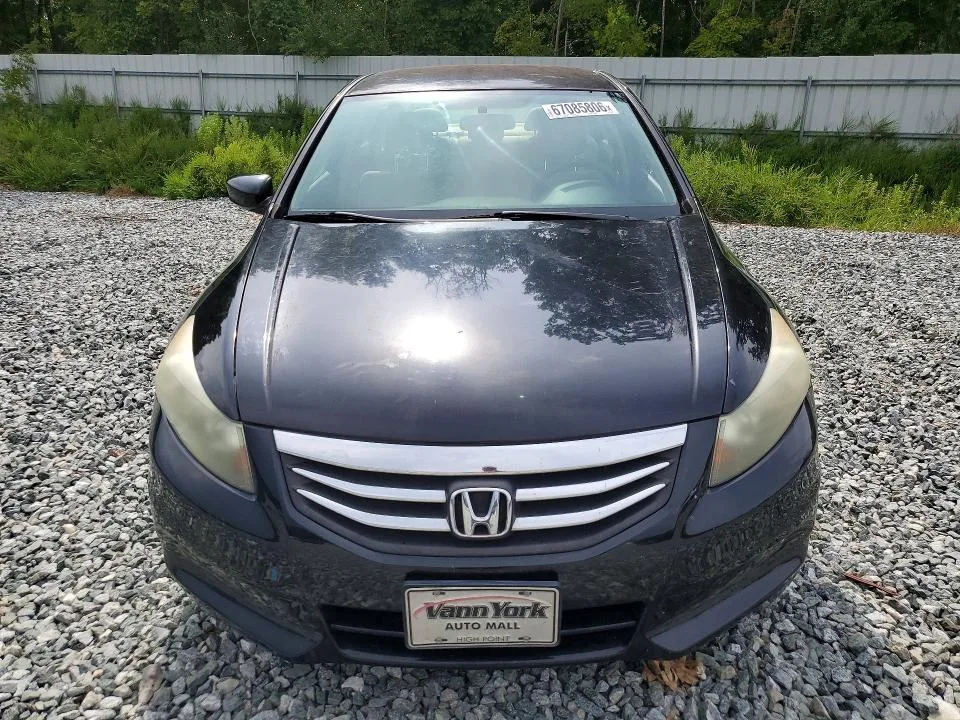 1HGCP2F39BA142884 — 2011 HONDA ACCORD photo 5