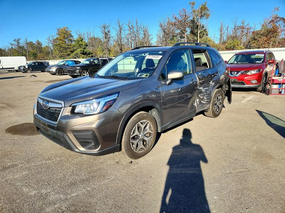 JF2SKAEC5KH436263 — 2019 SUBARU FORESTER
