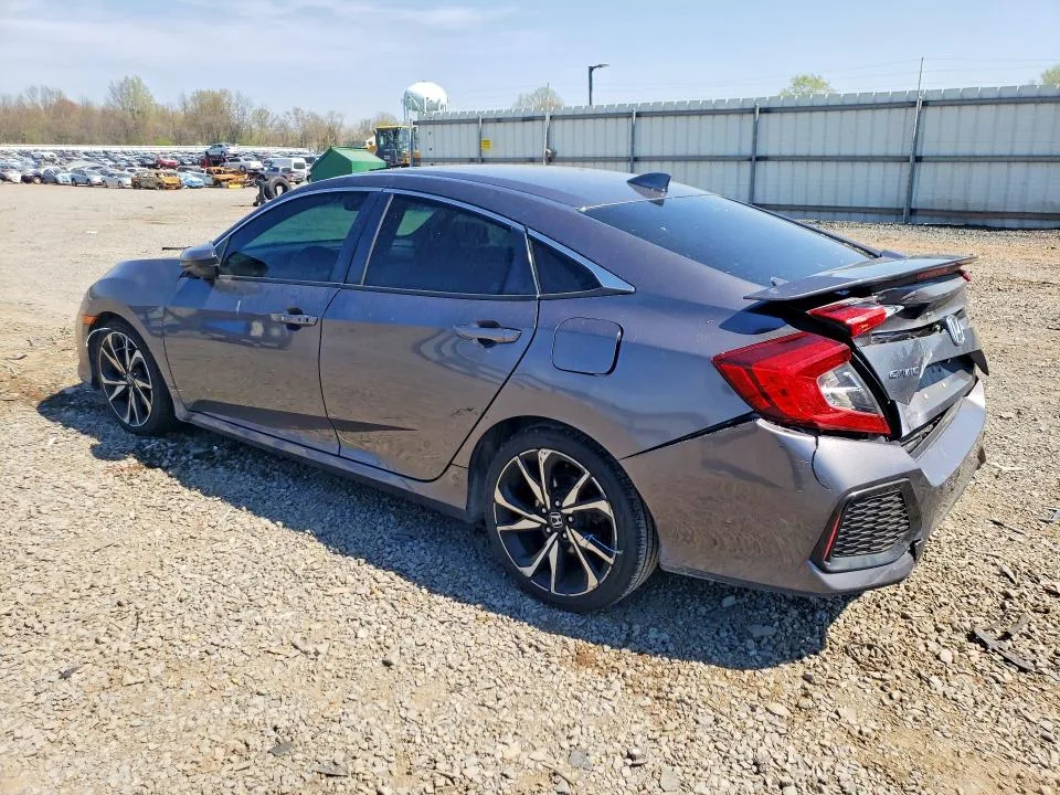 2HGFC1E56HH701209 — 2017 HONDA CIVIC photo 2