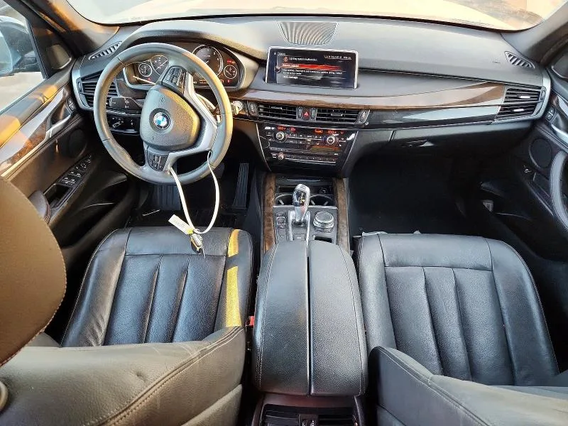 5UXKR2C37H0W43276 — 2017 BMW X5 photo 8