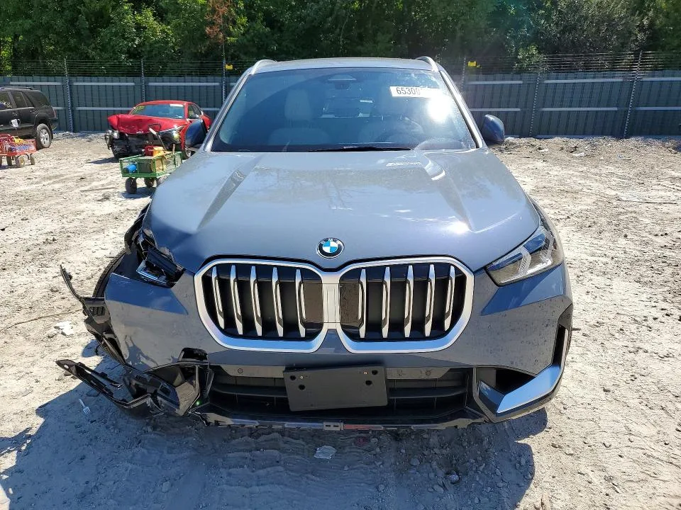 WBX73EF03S5290608 — 2025 BMW X1 photo 5