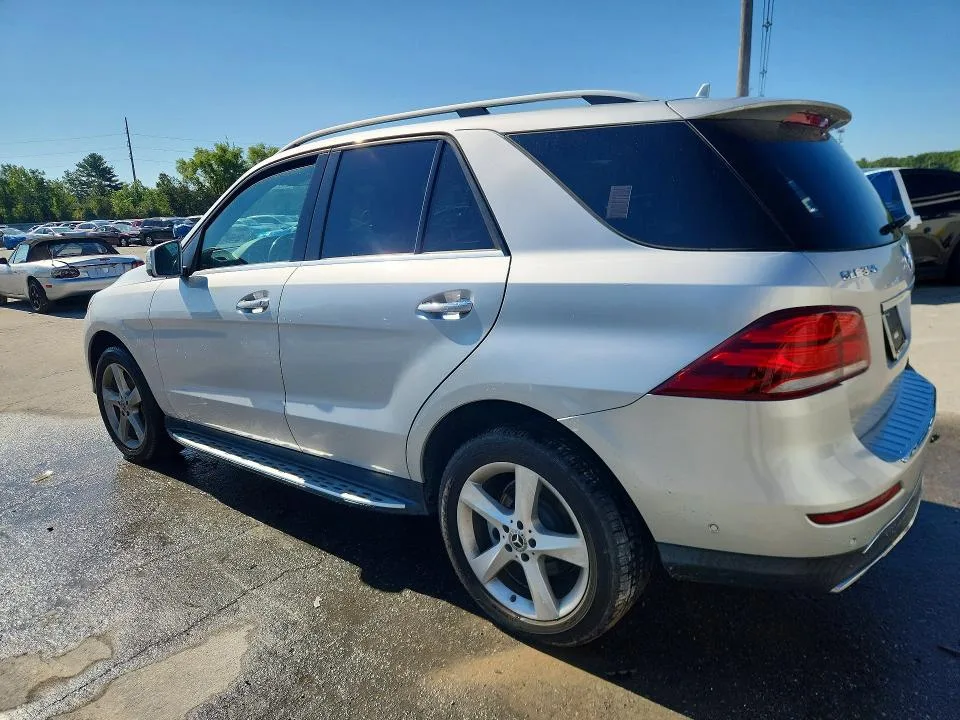 4JGDA5HB5JB130181 — 2018 MERCEDES-BENZ GLE photo 2