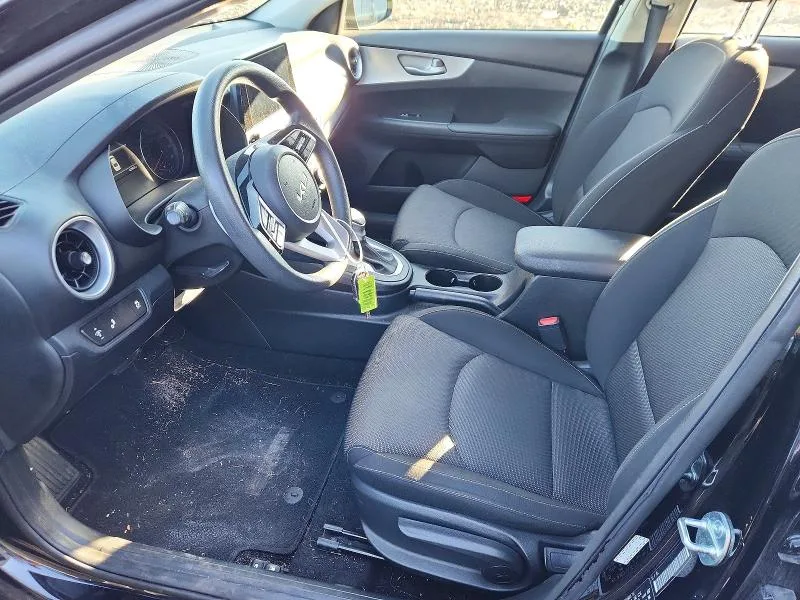 3KPF24AD6PE673048 — 2023 KIA FORTE photo 7