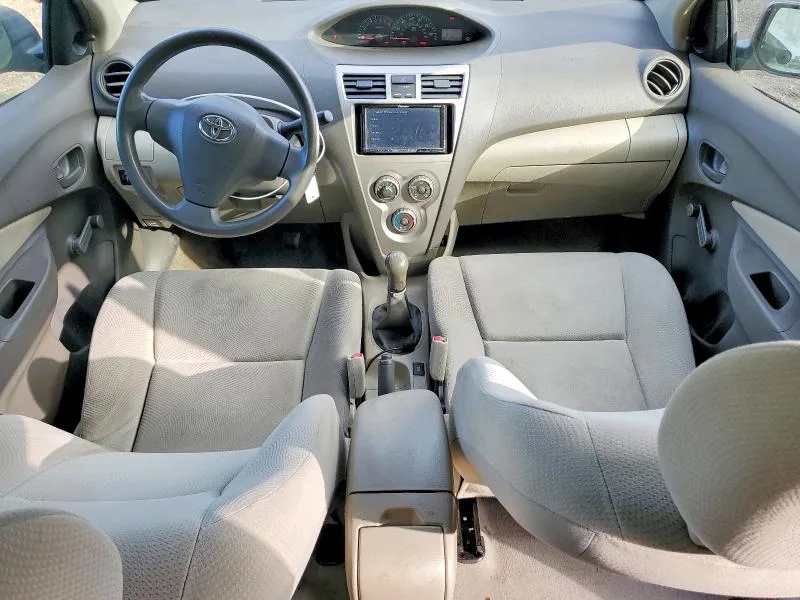 JTDBT4K34A1356039 — 2010 TOYOTA YARIS photo 8