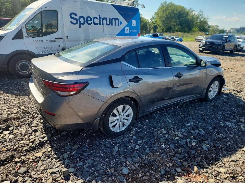 3N1AB8BV5RY238468 — 2024 NISSAN SENTRA photo 3