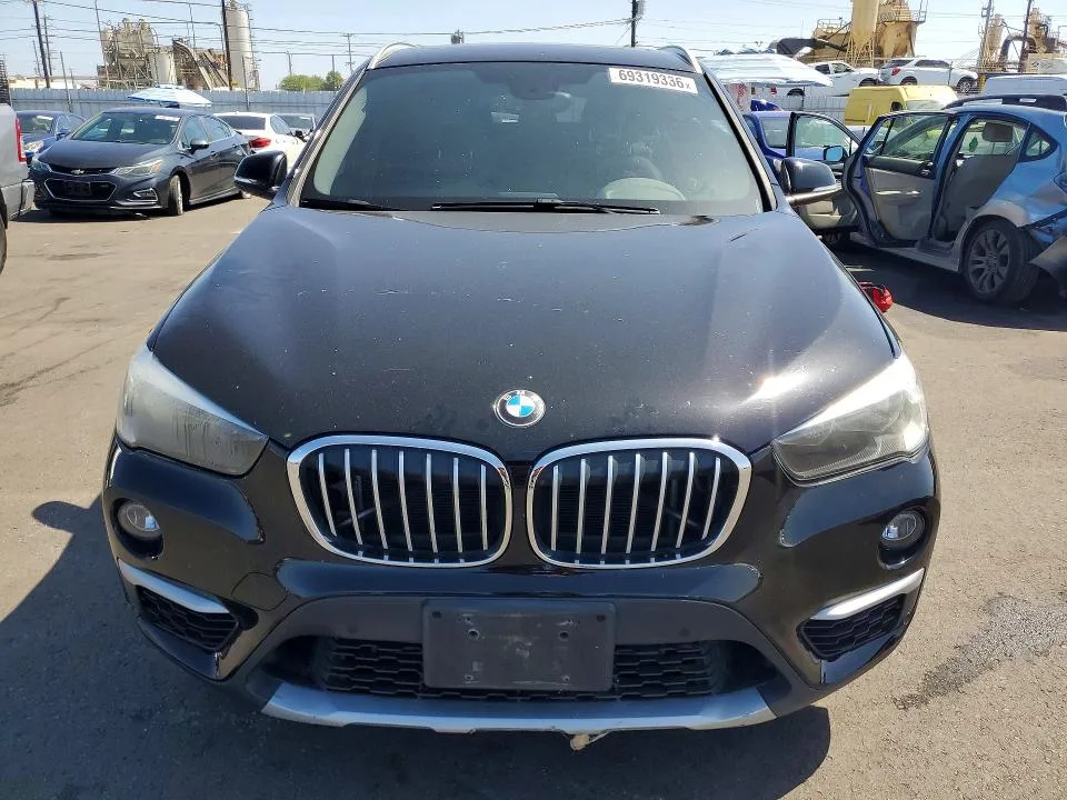 WBXHT3Z38J4A66773 — 2018 BMW X1 photo 5