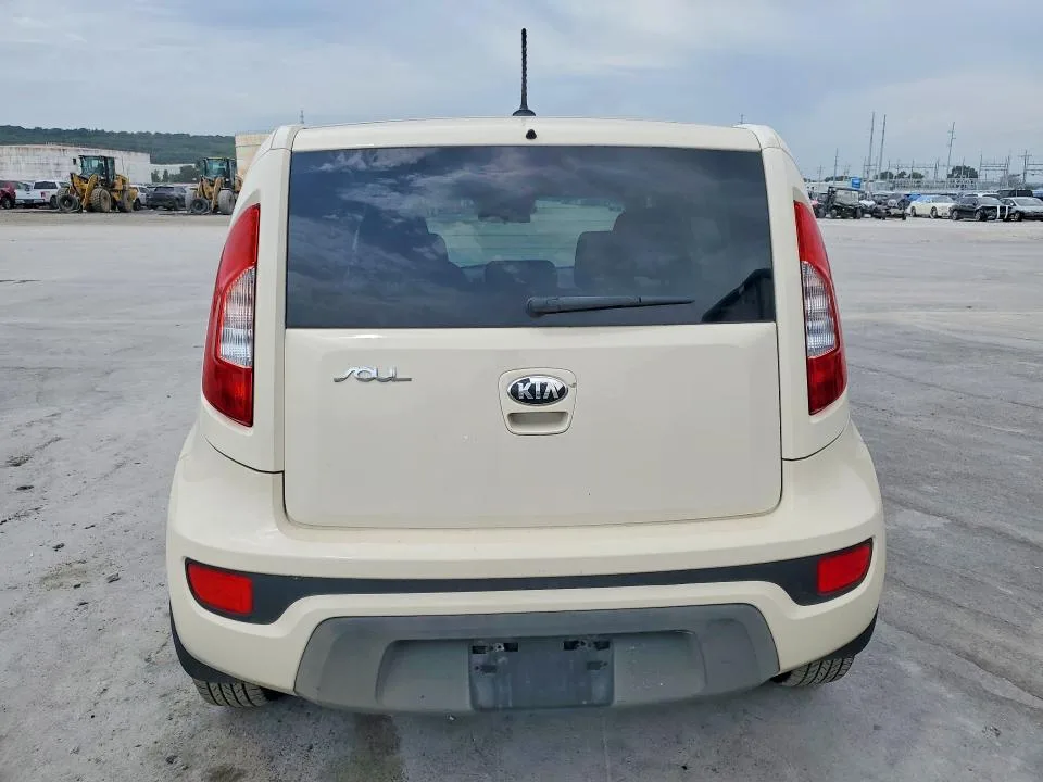 KNDJT2A57D7768069 — 2013 KIA SOUL photo 6