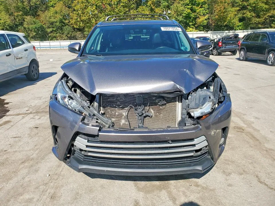 5TDJZRFH4JS868643 — 2018 TOYOTA HIGHLANDER photo 5