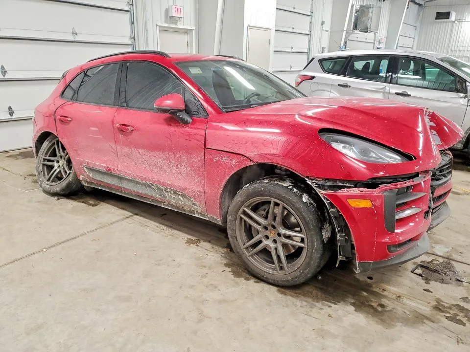 WP1AB2A56MLB36317 — 2021 PORSCHE MACAN photo 4