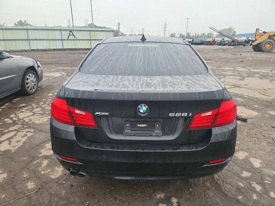 WBA5A7C54ED617501 — 2014 BMW 528 photo 6