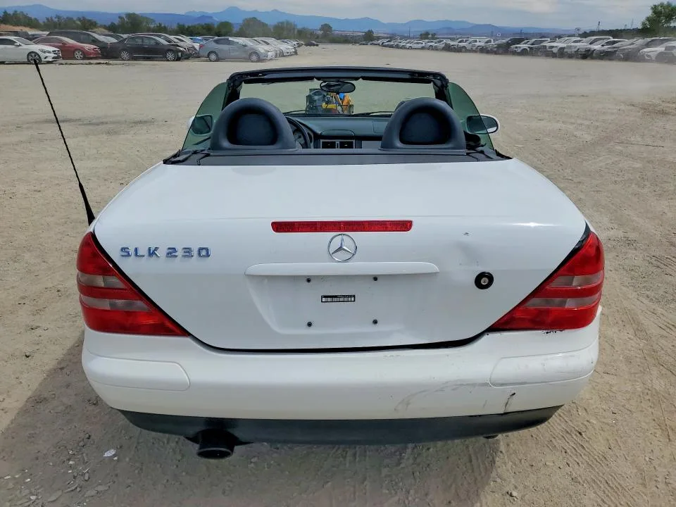 WDBKK47FXWF021401 — 1998 MERCEDES-BENZ SLK photo 6