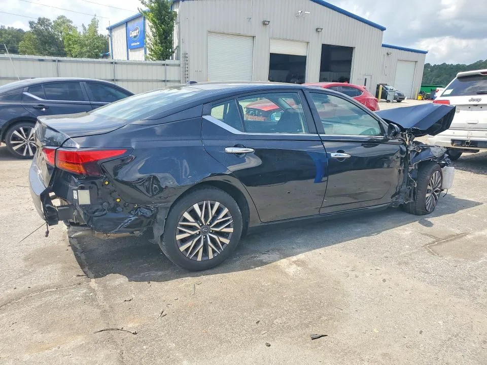 1N4BL4DV6SN391440 — 2025 NISSAN ALTIMA photo 3