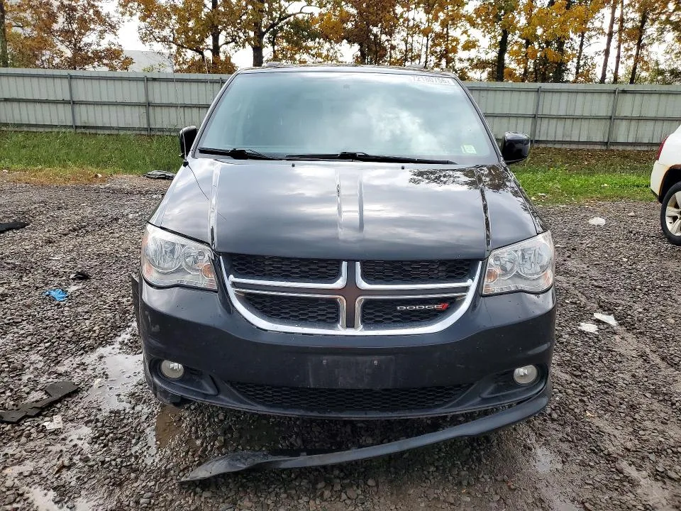 2C4RDGCG8HR605544 — 2017 DODGE GRAND CARAVAN photo 5
