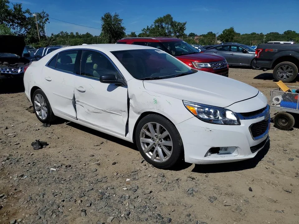 1G11D5SL1FU127556 — 2015 CHEVROLET MALIBU photo 4