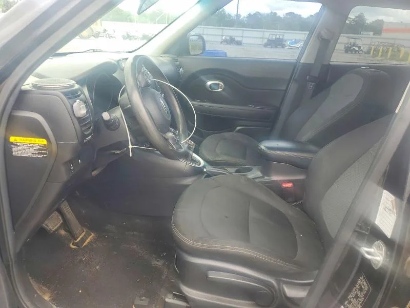 KNDJP3A51H7447676 — 2017 KIA SOUL photo 7