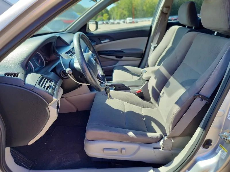 1HGCP2F43CA001898 — 2012 HONDA ACCORD photo 7