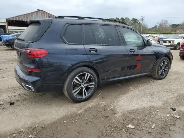 5UXCW2C0XN9M01432 — 2022 BMW X7 photo 3