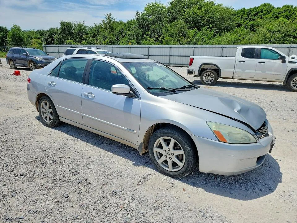 1HGCM66564A000514 — 2004 HONDA ACCORD photo 4