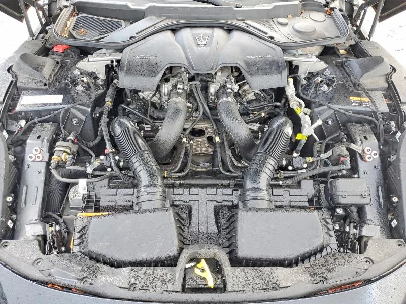 ZAMBMVDB2RX432708 — 2024 MASERATI GRANTURISMO photo 11