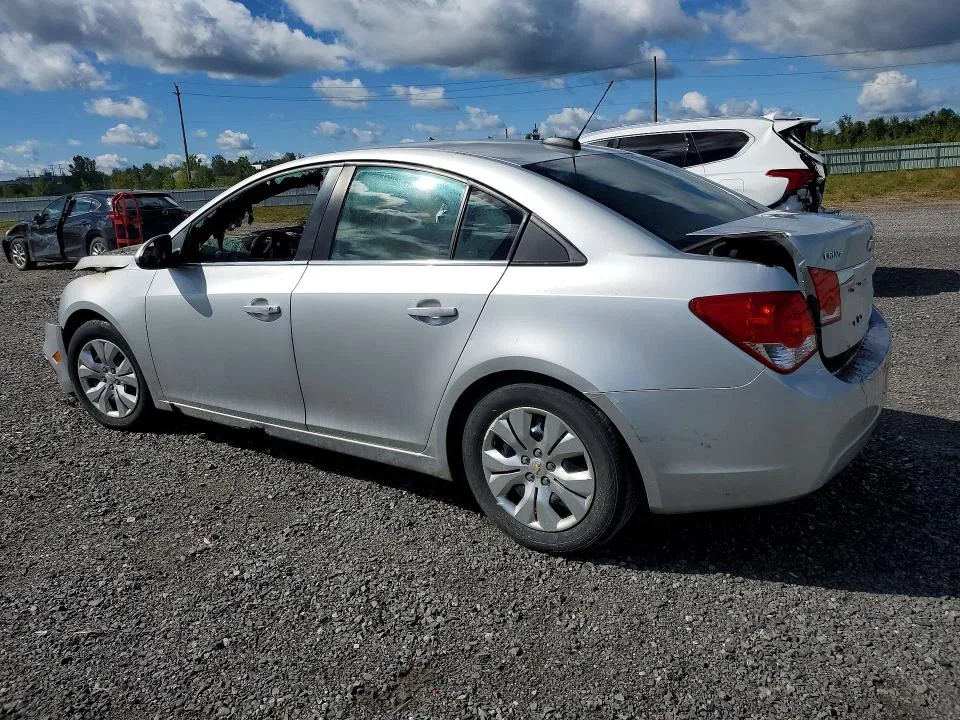 1G1PC5SB9F7213765 — 2015 CHEVROLET CRUZE photo 2