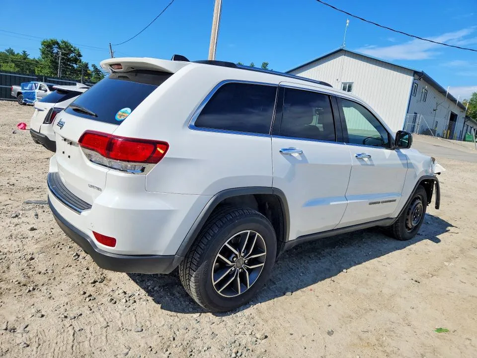 1C4RJFBG4MC773074 — 2021 JEEP GRAND CHEROKEE photo 3