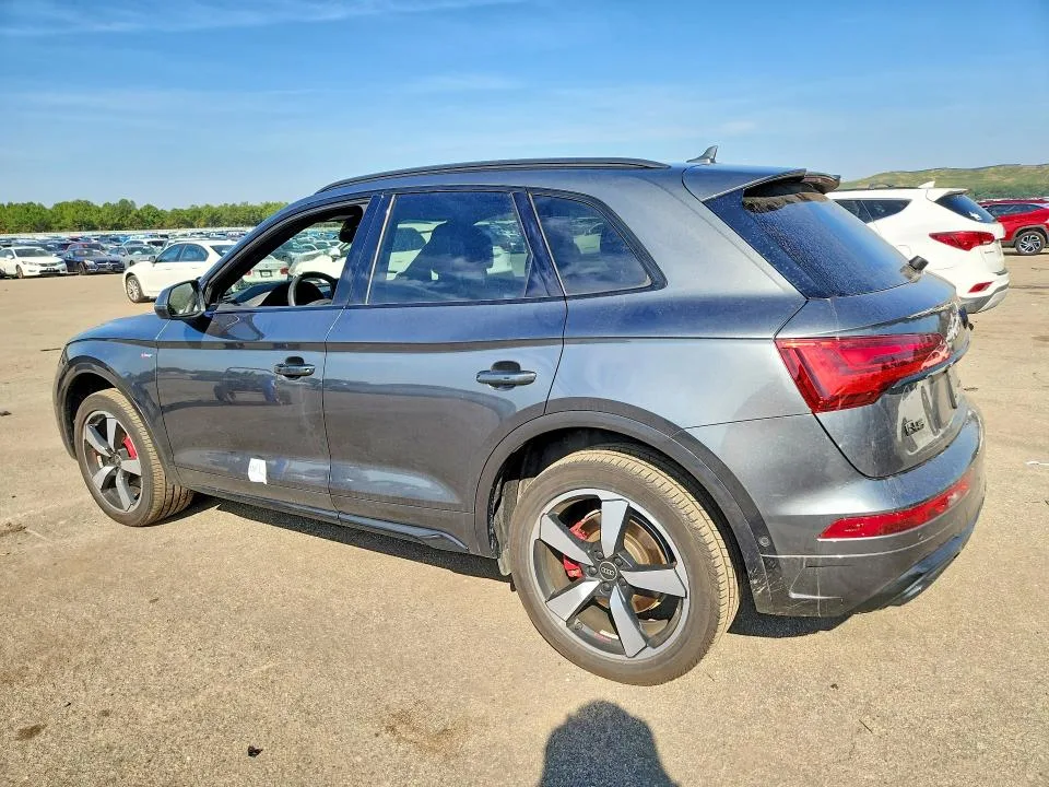 WA1FAAFY8R2038999 — 2024 AUDI Q5 photo 2