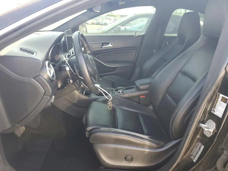 WDDSJ4GB5HN399884 — 2017 MERCEDES-BENZ CLA photo 7