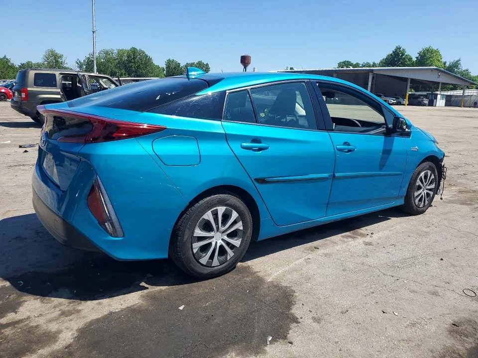 JTDKARFP8L3143277 — 2020 TOYOTA PRIUS PRIME photo 3