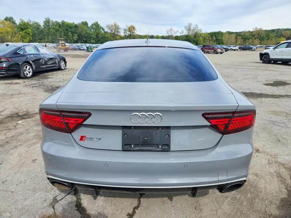 WUAW2AFC4GN900962 — 2016 AUDI RS7 photo 6