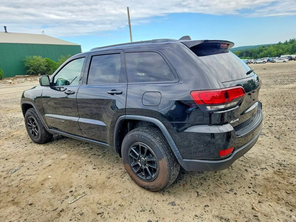 1C4RJFAG7LC207166 — 2020 JEEP GRAND CHEROKEE photo 2