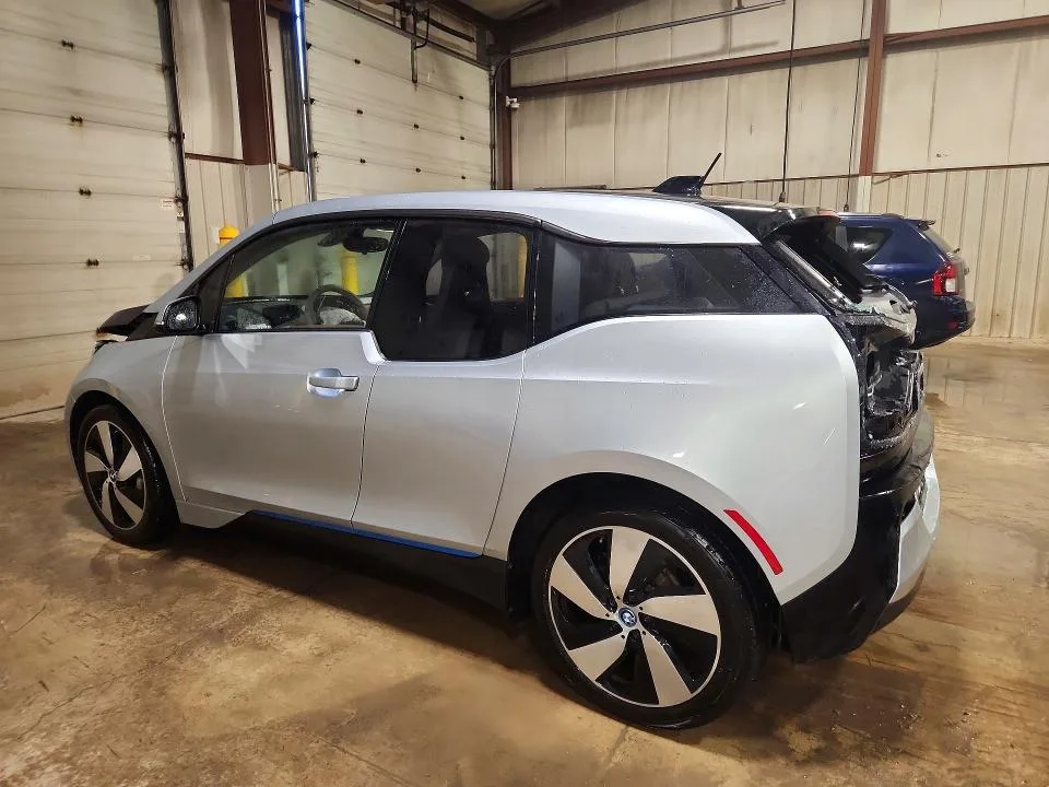 WBY1Z2C56EVX51318 — 2014 BMW I3 photo 2