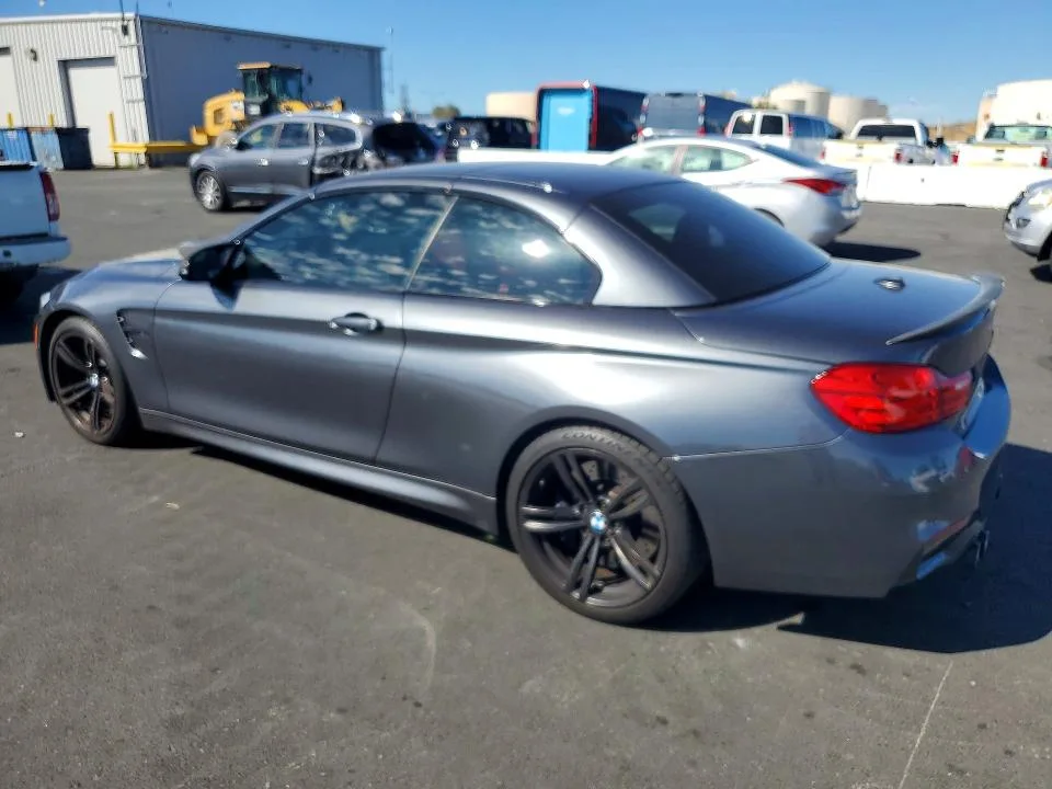 WBS3U9C55FP968228 — 2015 BMW M4 photo 2