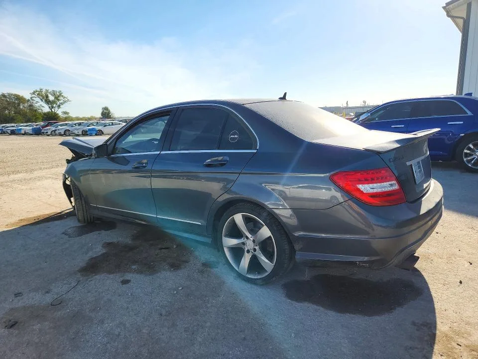 WDDGF4HB1EA964351 — 2014 MERCEDES-BENZ C photo 2