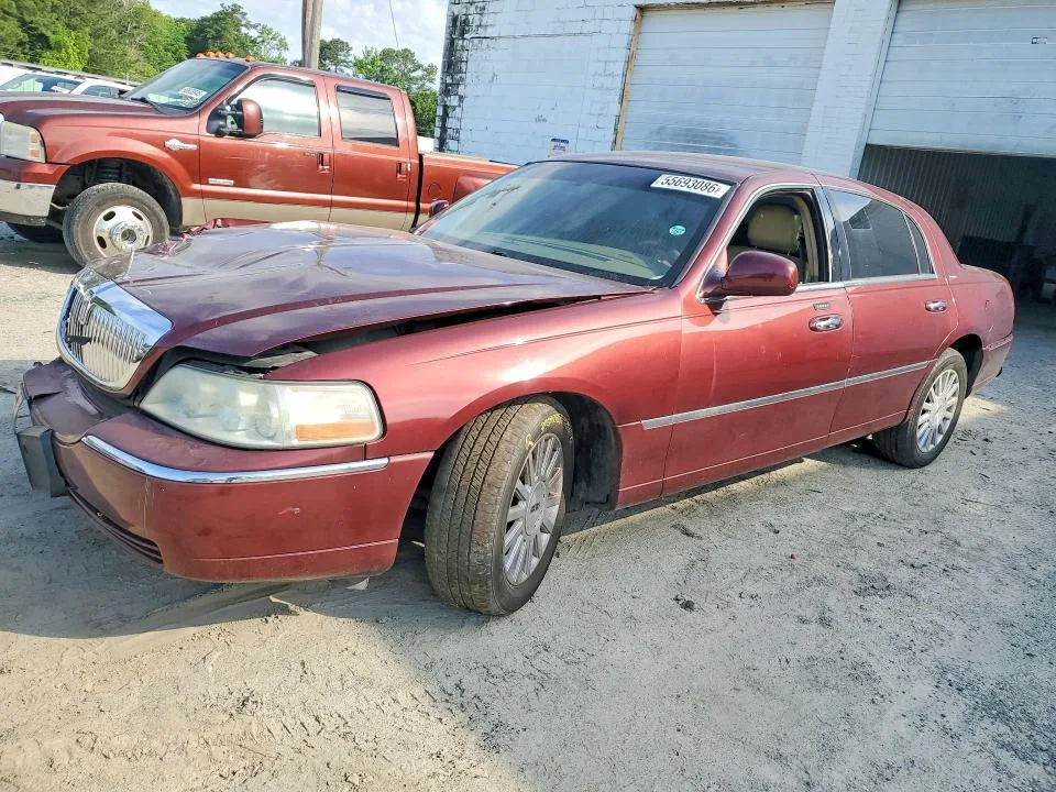 1LNHM81W23Y623601 — 2003 LINCOLN TOWN CAR