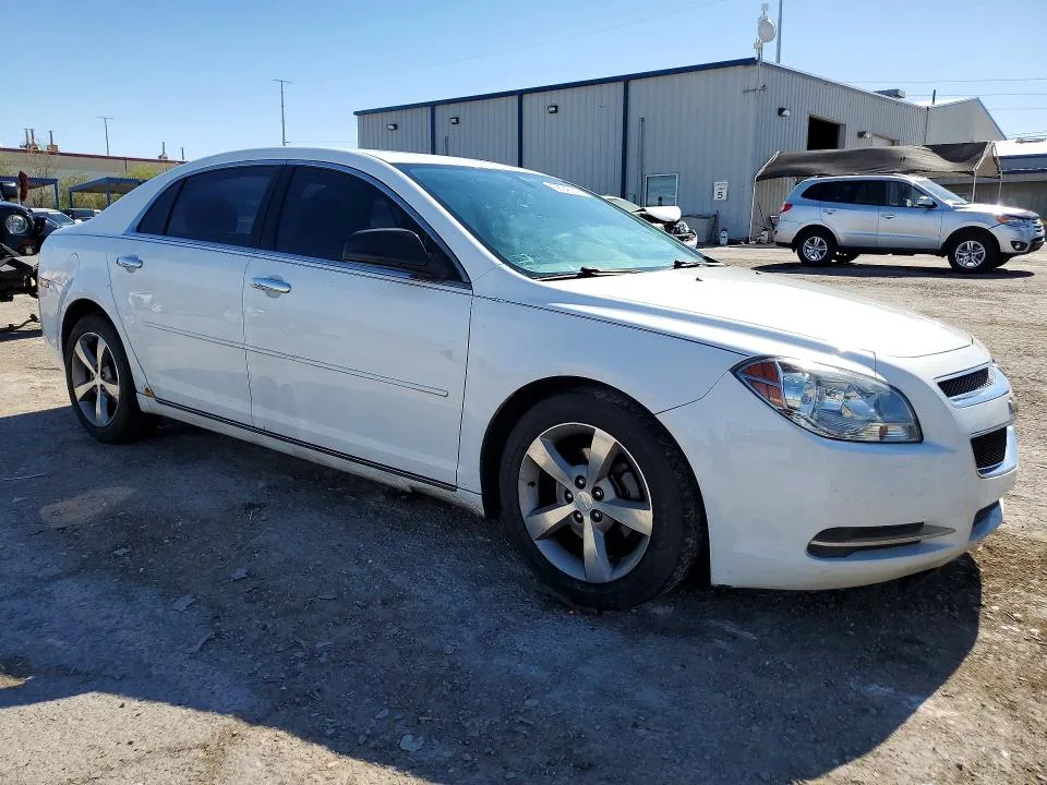 1G1ZC5EU1CF256875 — 2012 CHEVROLET MALIBU photo 4