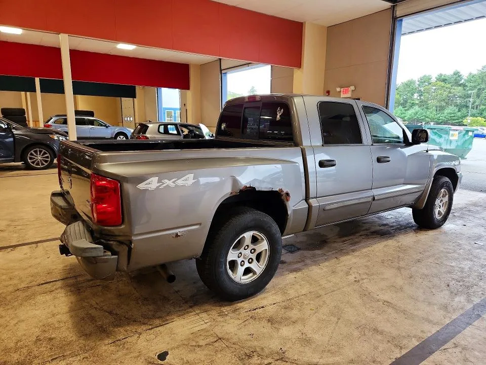 1D7HW48N75S178417 — 2005 DODGE DAKOTA photo 3