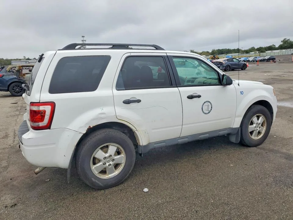 1FMCU9DG6CKC55379 — 2012 FORD ESCAPE photo 3