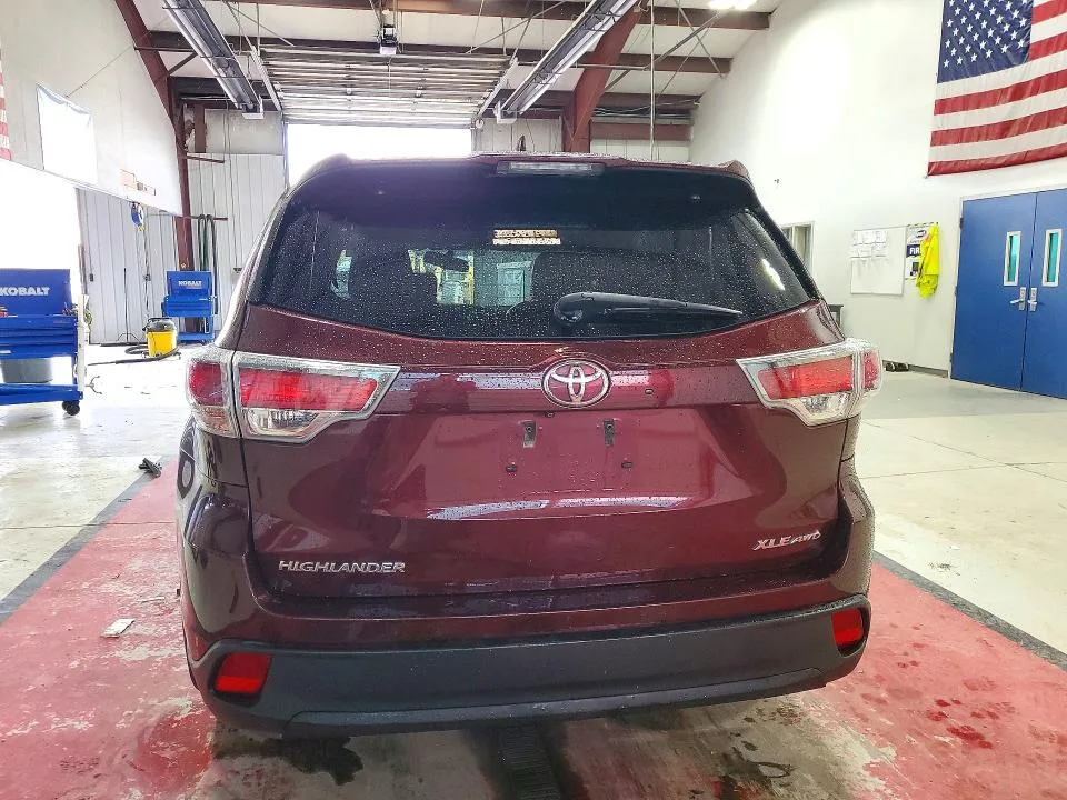 5TDJKRFHXGS312155 — 2016 TOYOTA HIGHLANDER photo 6