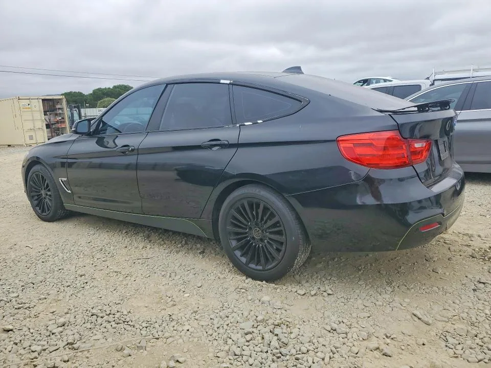 WBA8Z5C59FGS36849 — 2015 BMW 328 photo 2