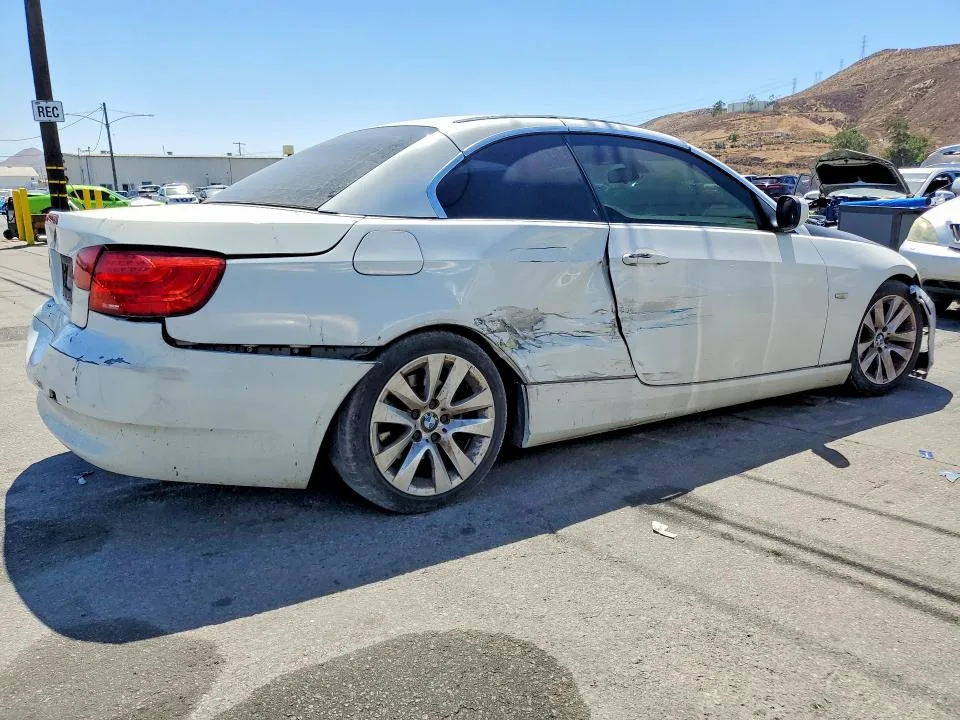 WBADW7C53BE546066 — 2011 BMW 328 photo 3