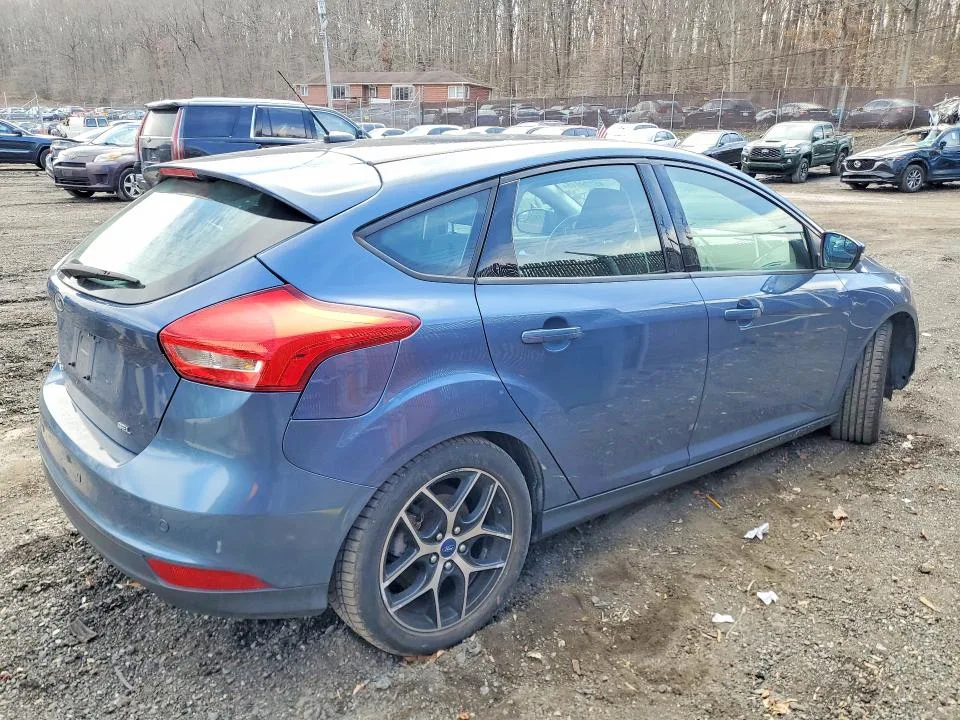 1FADP3M25JL214126 — 2018 FORD FOCUS photo 3
