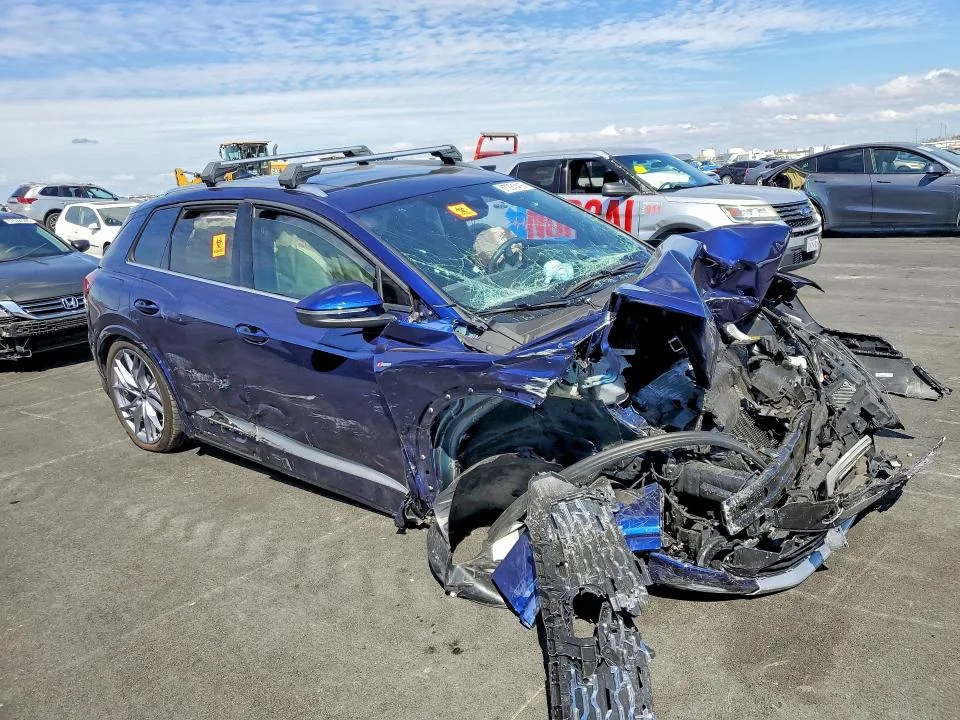 WA1MUBFZ1SP062700 — 2025 AUDI Q4 E-TRON photo 4