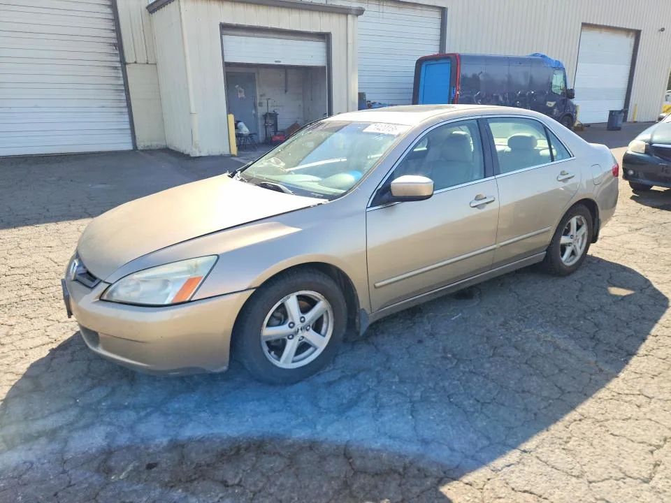 1HGCM56815A085638 — 2005 HONDA ACCORD