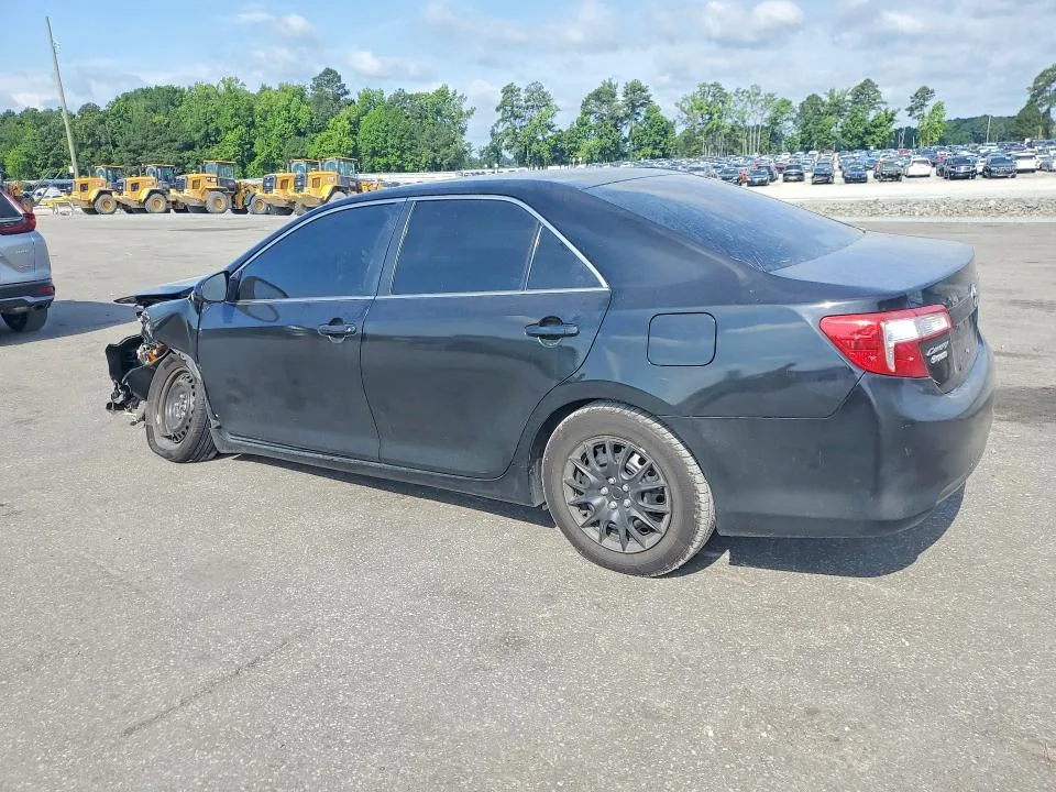 4T1BF1FKXCU581733 — 2012 TOYOTA CAMRY photo 2