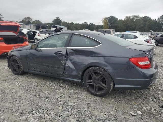 WDDGJ4HB6DF972977 — 2013 MERCEDES-BENZ C photo 2