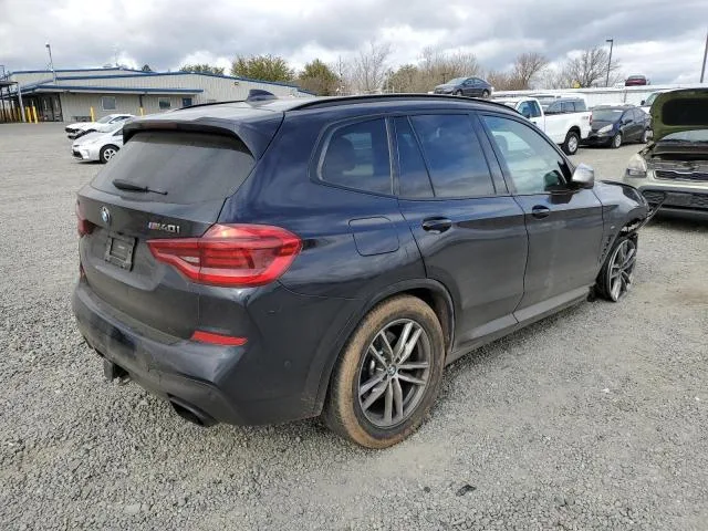 5UXTS3C55J0Y96067 — 2018 BMW X3 photo 3