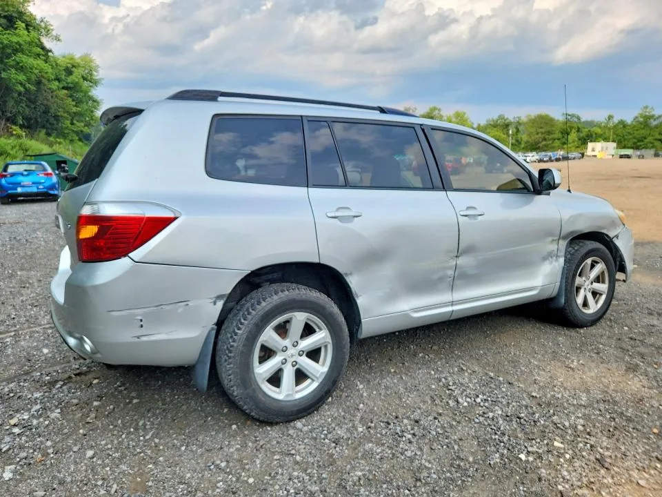 JTEES41A182017495 — 2008 TOYOTA HIGHLANDER photo 3