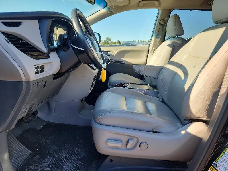 5TDYK3DC6GS758323 — 2016 TOYOTA SIENNA photo 7
