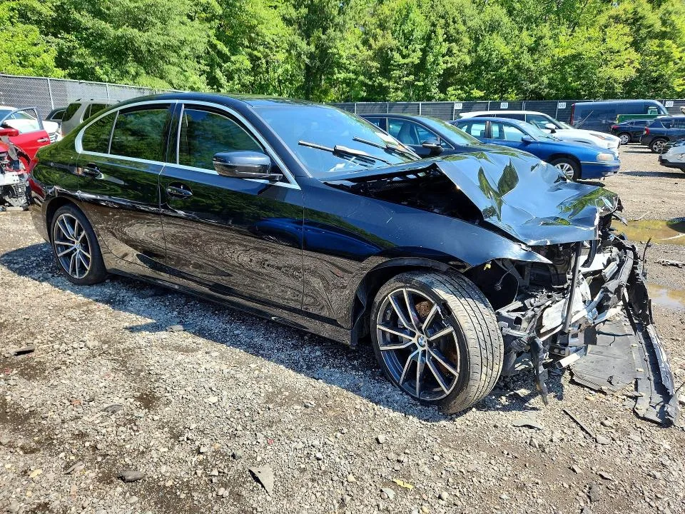 3MW5R7J00L8B24621 — 2020 BMW 330XI photo 4
