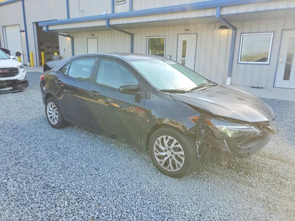 2T1BURHE5JC109675 — 2018 TOYOTA COROLLA photo 4